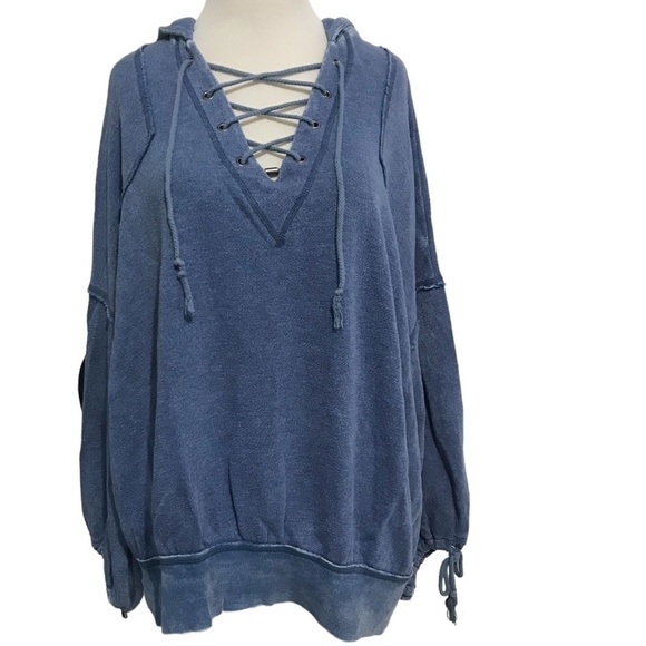 Free People Winston Lace Up Hoodie Distressed Adjustable Tie Cuffs Blue MEDIUM - Picture 1 of 9